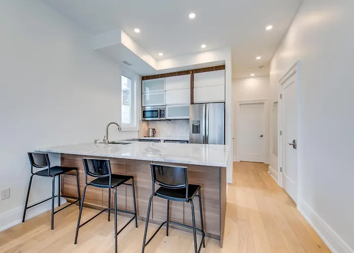 Toronto Midtown Home Suites